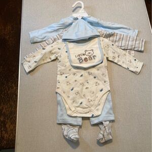 First Moments Layette, newborn Little Bear 5 pc. set, hat ,bib, shirts, onsie.